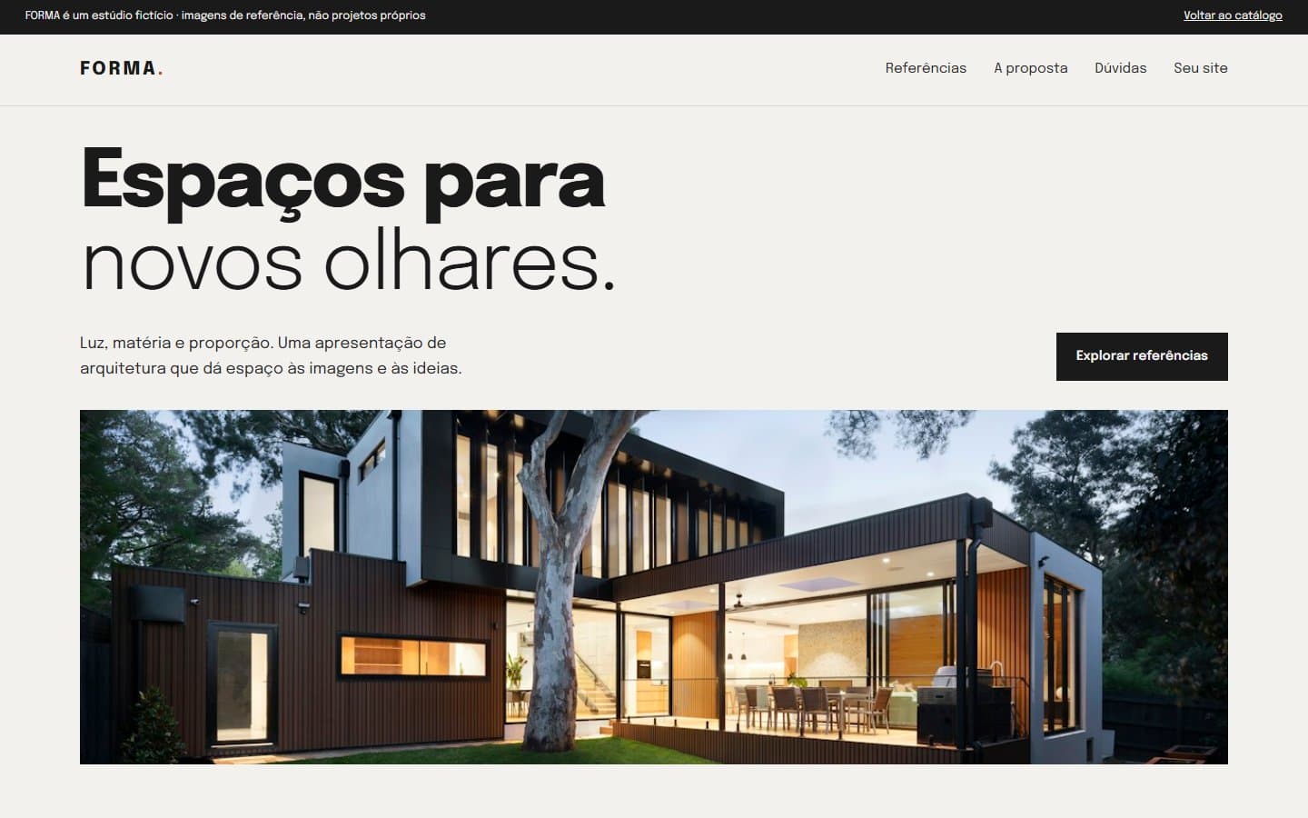 Site demonstrativo FORMA Arquitetura, com abertura tipográfica e fotografia residencial ilustrativa.